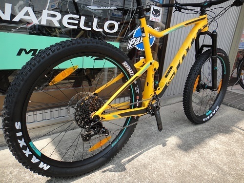 2017_scott_spark720_Plus_03.jpg